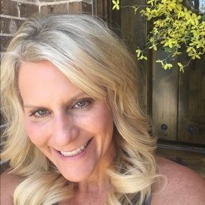 Meet your Posher, Sally